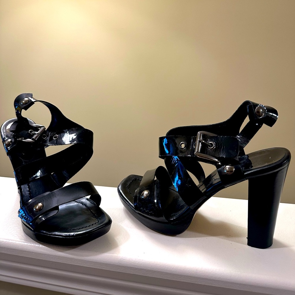 Nine West women’s Black Patten high-heel shoe - size 10.